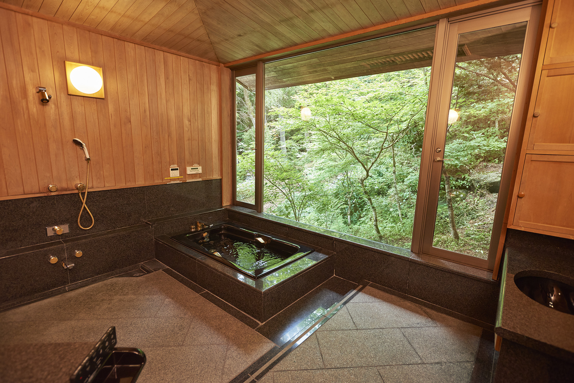 6a30c6c3b9f981a52dc8aaacd3fc944